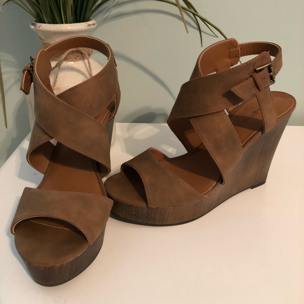 Wedge heel